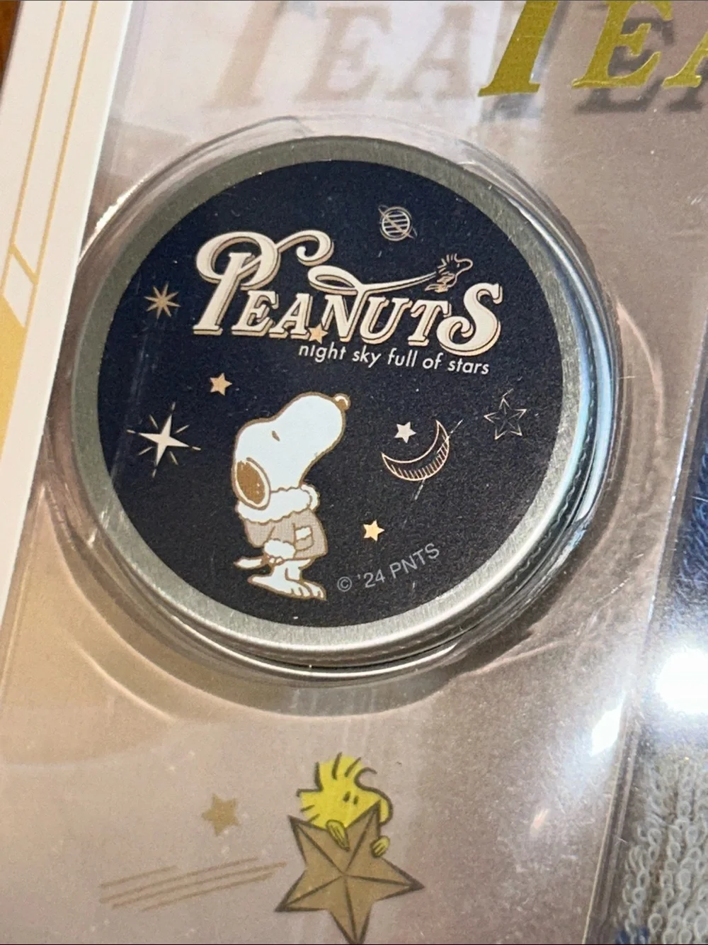Brand New in Box Universal Studios Japan Peanuts Snoopy Hand Cream and Towel Set